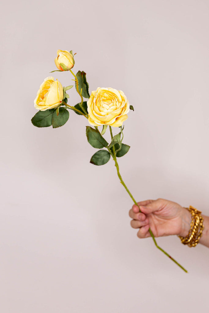 Rose ruffled Yellow spray